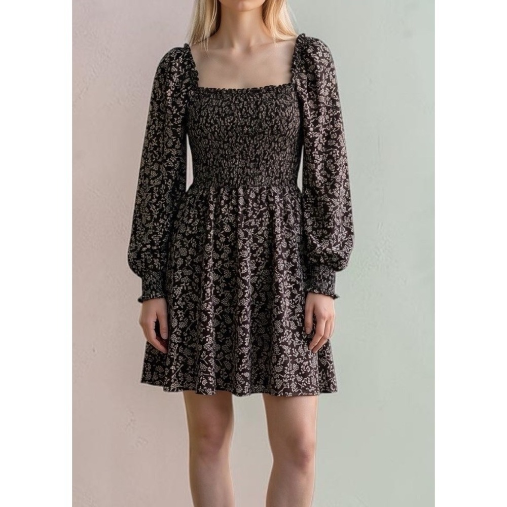 Floral Smocked Dress Womens Small Black Square Neck Long Sleeve Fit & Flare Boho